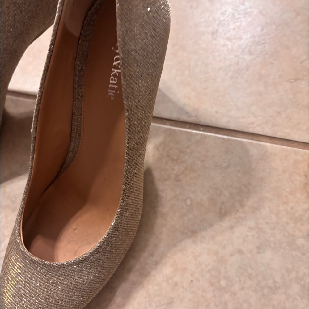 Kelly & Katie Shimmering Gold Heels - Picture 2 of 7